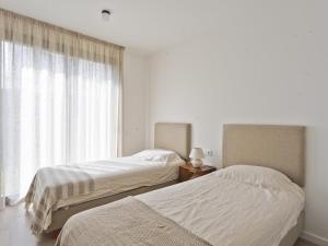 Precioso apartamento con terraza y piscina