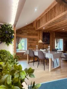 Gîtes les cocons des guédons Le Douglas - 比桑