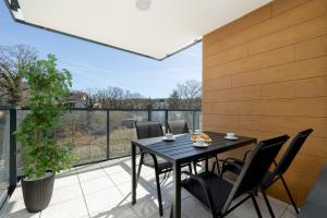 Sun & Beach Apartments Bel Mare with Parking by Noclegi Renters