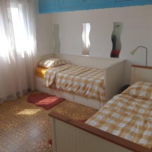 COSY BIG HOUSE near Paris, Roissy, big parking