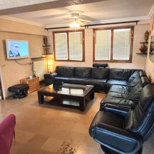 Maisons de vacances COSY BIG HOUSE near Paris, Roissy, big parking : photos des chambres