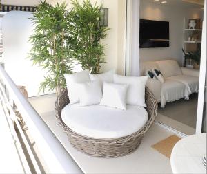 Beautiful apartment with panoramic sea view