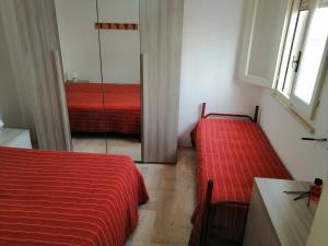 Casa 200 mt a piedi Spiaggia, Wifi Barbecue Clima Parcheggio