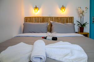 Double Room with Balcony and Sea View room in Hotel Livadia