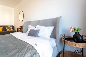 MoHost Green - Serene Mountain Hideaway