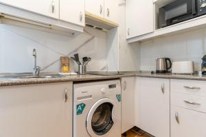 Cozy renovated -2Bedrooms 1Bathroom-Malasaña