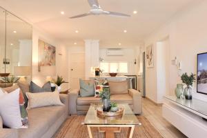 13 The Shades - by Stay in Umhlanga