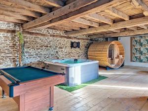 Bergerie Rénovée, SPA - SAUNA , Proche des Lacs, Sentiers Pédestres