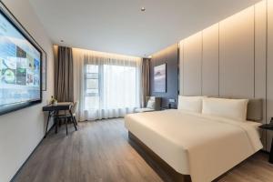 Atour Hotel ShanghaiPeople's Square Xintiandisubway - FreeMini Bar and Free NightSnacks - Hotel, Shanghai