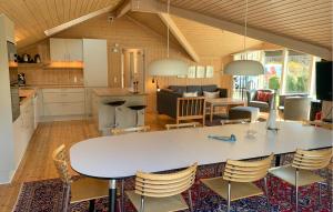 Three-Bedroom Holiday Home In Ebeltoft