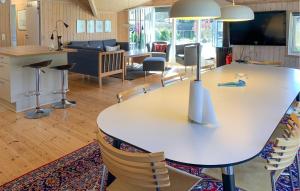 Three-Bedroom Holiday Home In Ebeltoft