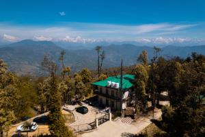 THE HIMALAYAN WOODS, CHAUKORI