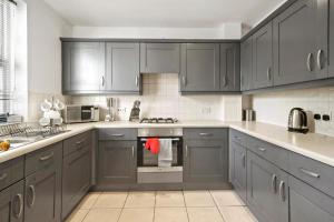 Lovely 4 Bedroom House in Central York - Sleeps 10