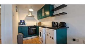 Large 2bd at trendy Portobello Dublin city centre