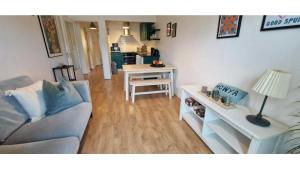 Large 2bd at trendy Portobello Dublin city centre