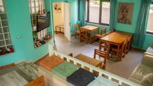 The Golden Rooster - Rinas