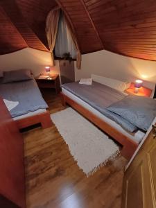 Vozi Rooms