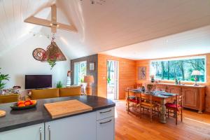 Maisons de vacances Le Chene Sacre - Piscine interieur : photos des chambres