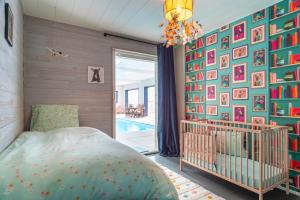 Maisons de vacances Le Chene Sacre - Piscine interieur : photos des chambres