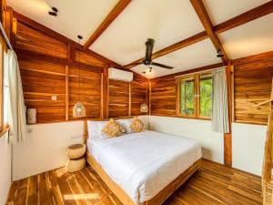 Woodhouse - Simple Life in South Lombok