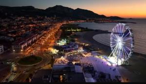 Love Room Evasion Duo