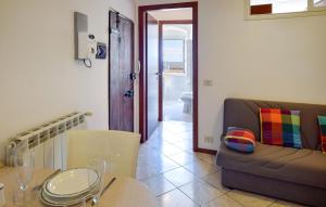 1 Bedroom Pet-Friendly Apartment In Nervi