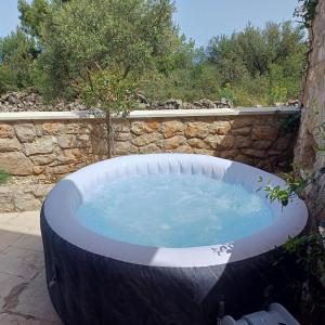 LOVRO Luxury apartment with Jacuzzi and terrace sea view