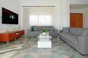 Nissi Diamond Mansion