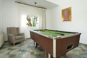 Nissi Diamond Mansion