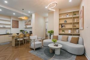 2BRs Sword Lake Washer-DryerKitchen NetflixTV