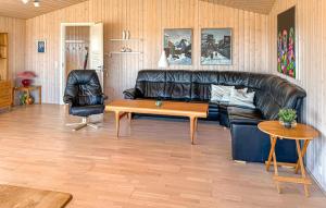 Three-Bedroom Holiday Home In Orsted
