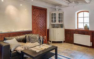 Amazing Home In Ubbalt With Sauna