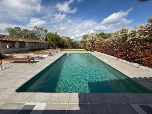 Villas Charme provencal Mas authentique avec piscine : photos des chambres