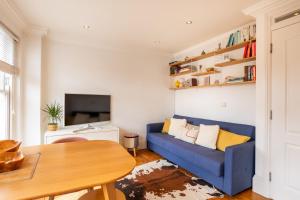 Warm and Welcoming 1BD Flat in East London