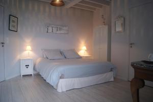 B&B / Chambres d'hotes La Chambre de l-Amiral : photos des chambres