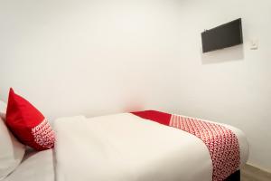 Dancenter Metropolitan Homestay Near Komplek Asia Megamas Medan