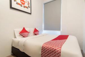 Dancenter Metropolitan Homestay Near Komplek Asia Megamas Medan