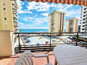 AA Guest - Sunshine Front Sea Views Eco Apartment