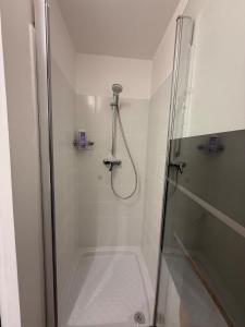 Charmant appartement moderne avec place de parking privative