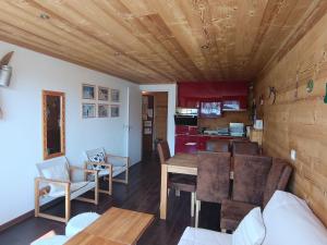 Appartements Charmant appartement chalet renove, 4-6 pers, situe a 100m des pistes a Montgenevre - FR-1-445-162 : photos des chambres
