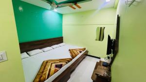 Book Mudra hotel