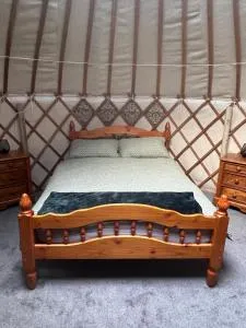 Bracken Barns Glamping and Massage - Dalrymple