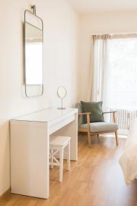 Modern appt opposite theatre, 7 min walk to Messe