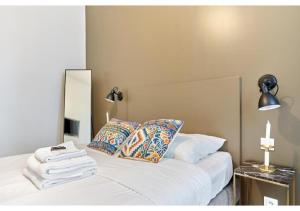 Apartment Le Marais by Studio prestige