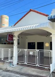 CHANN's Guesthouse - Ban Komo Sip Paet