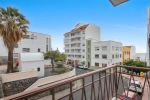 Home 2 BED ROOM & WIFI FREE LA PALMA CITY