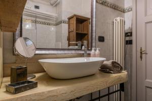 Rocca Apartment by Wonderful Italy