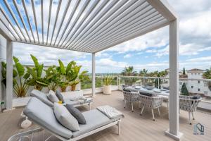 Newly Built 3 BDRM Lavish Penthouse Next to Beach