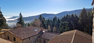 Maisons de vacances Domaine le Bouissou Du Mahun Gites de groupes en pleine foret Ardechoise : photos des chambres
