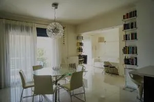 Emmeleia Sea View Suite - Akrotiri